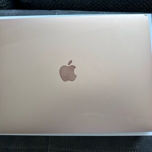 2020 MACBOOK AIR - ROSE GOLD - TURNS ON - IN BOX - NO SCREEN